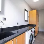 Yuri Big House Villa *
