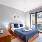 Yuri Big House * Ribeira Brava