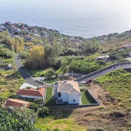 Yuri Big House Ribeira Brava