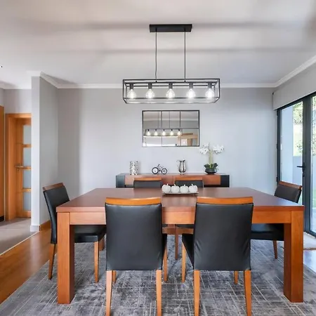 Yuri Big House Villa *