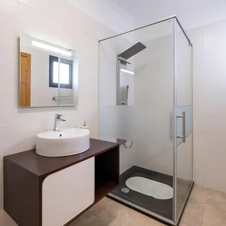 Yuri Big House Villa