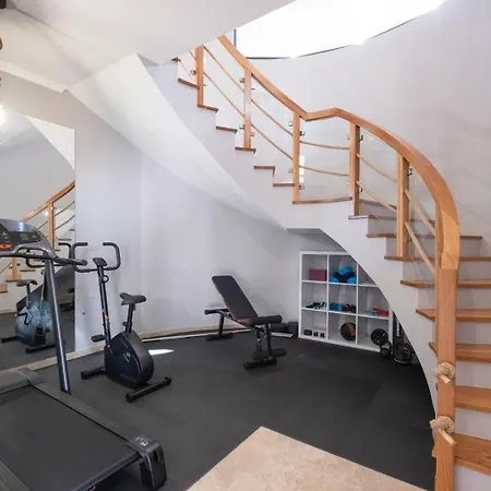 Villa Yuri Big House