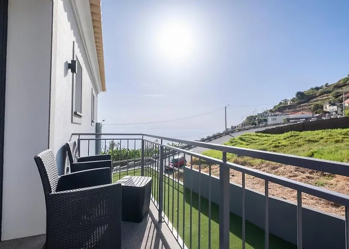 Willa Yuri Big House Ribeira Brava