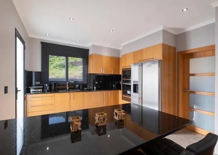 Willa Yuri Big House Ribeira Brava