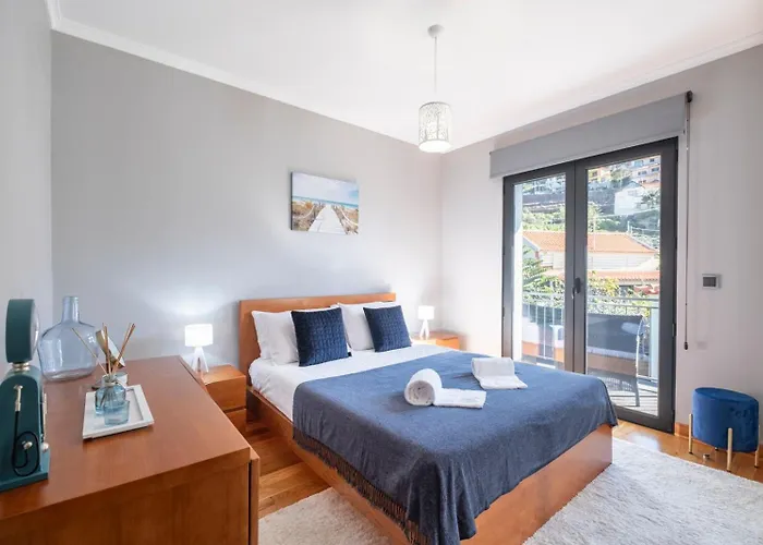 Yuri Big House * Ribeira Brava